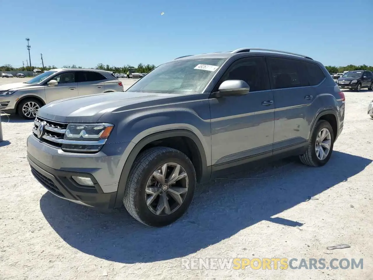 1 Photograph of a damaged car 1V2UR2CA4KC507345 VOLKSWAGEN ATLAS 2019