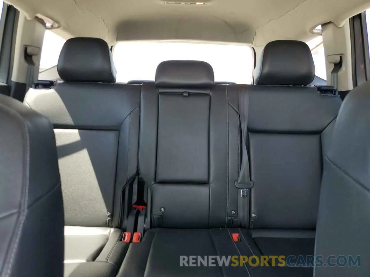 10 Photograph of a damaged car 1V2UR2CA4KC507345 VOLKSWAGEN ATLAS 2019