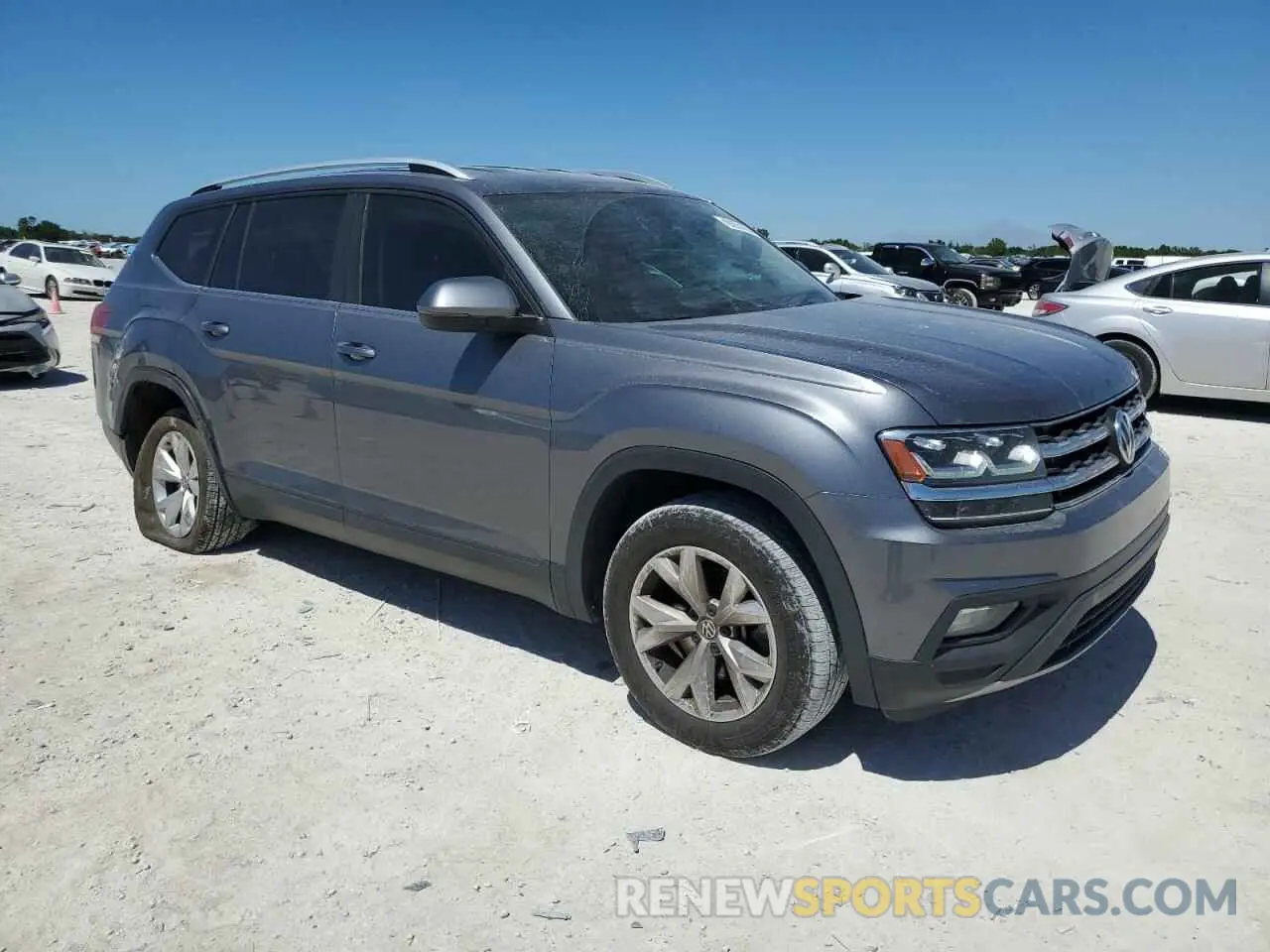4 Photograph of a damaged car 1V2UR2CA4KC507345 VOLKSWAGEN ATLAS 2019