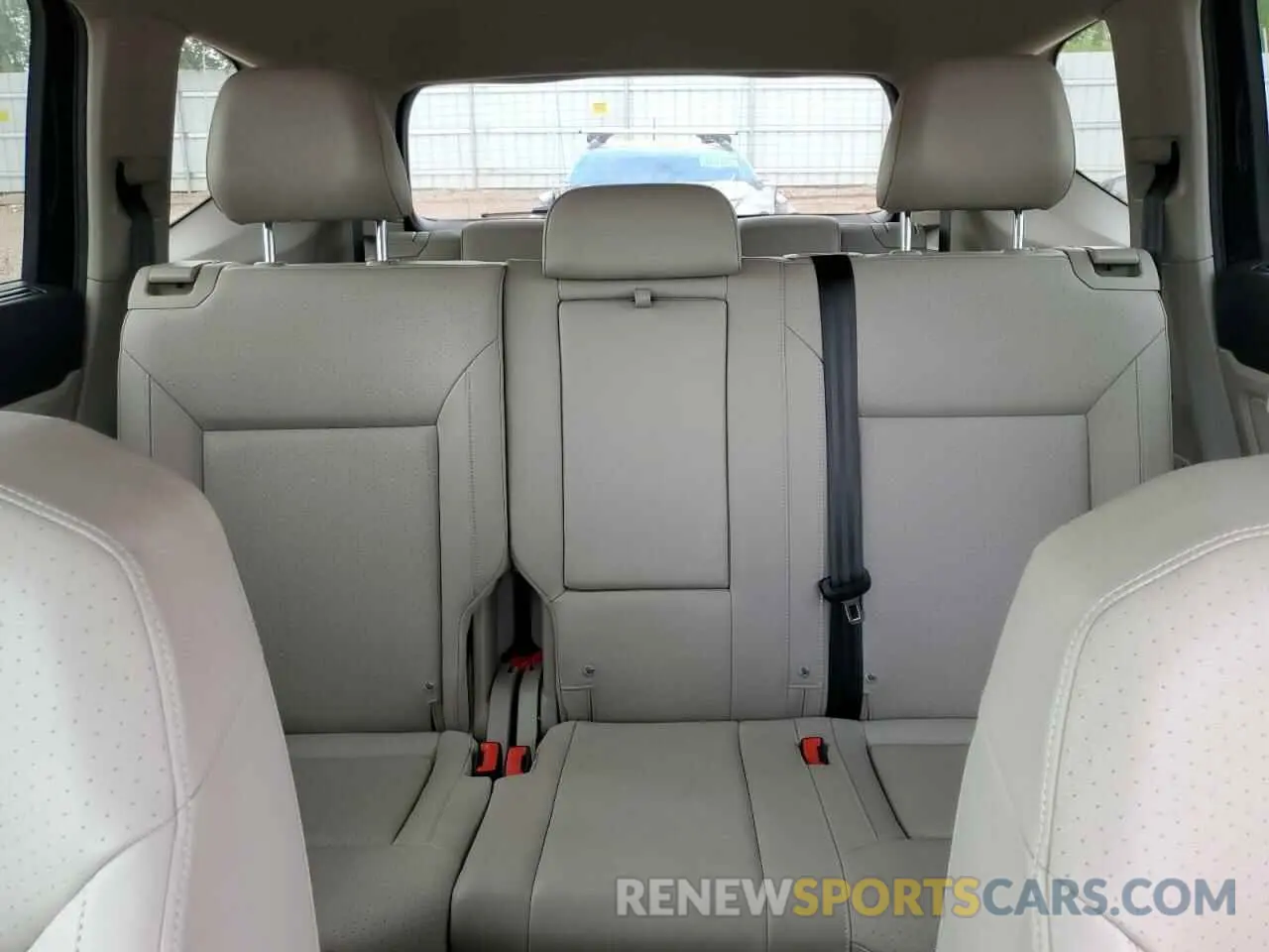10 Photograph of a damaged car 1V2UR2CA4KC522363 VOLKSWAGEN ATLAS 2019