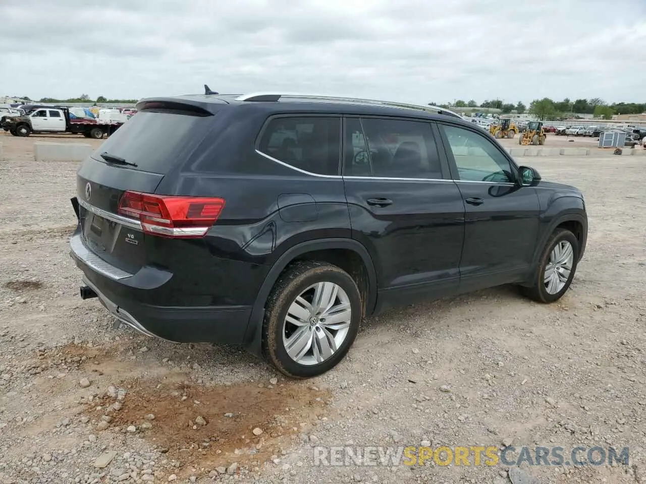 3 Photograph of a damaged car 1V2UR2CA4KC522363 VOLKSWAGEN ATLAS 2019