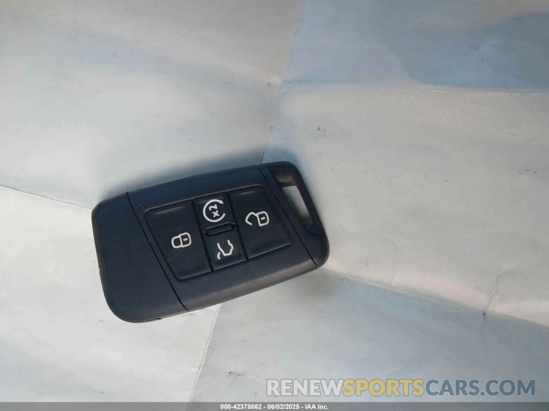 11 Photograph of a damaged car 1V2UR2CA4KC597211 VOLKSWAGEN ATLAS 2019
