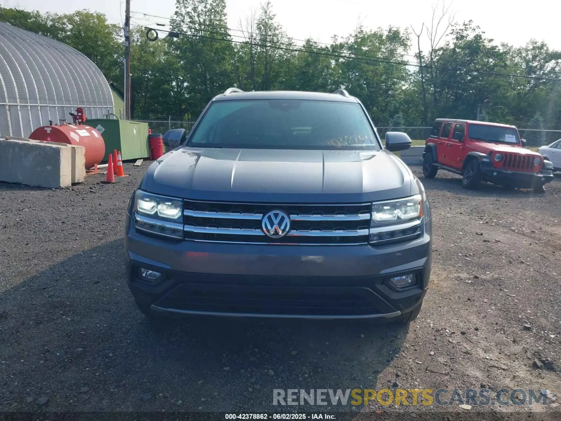 12 Photograph of a damaged car 1V2UR2CA4KC597211 VOLKSWAGEN ATLAS 2019
