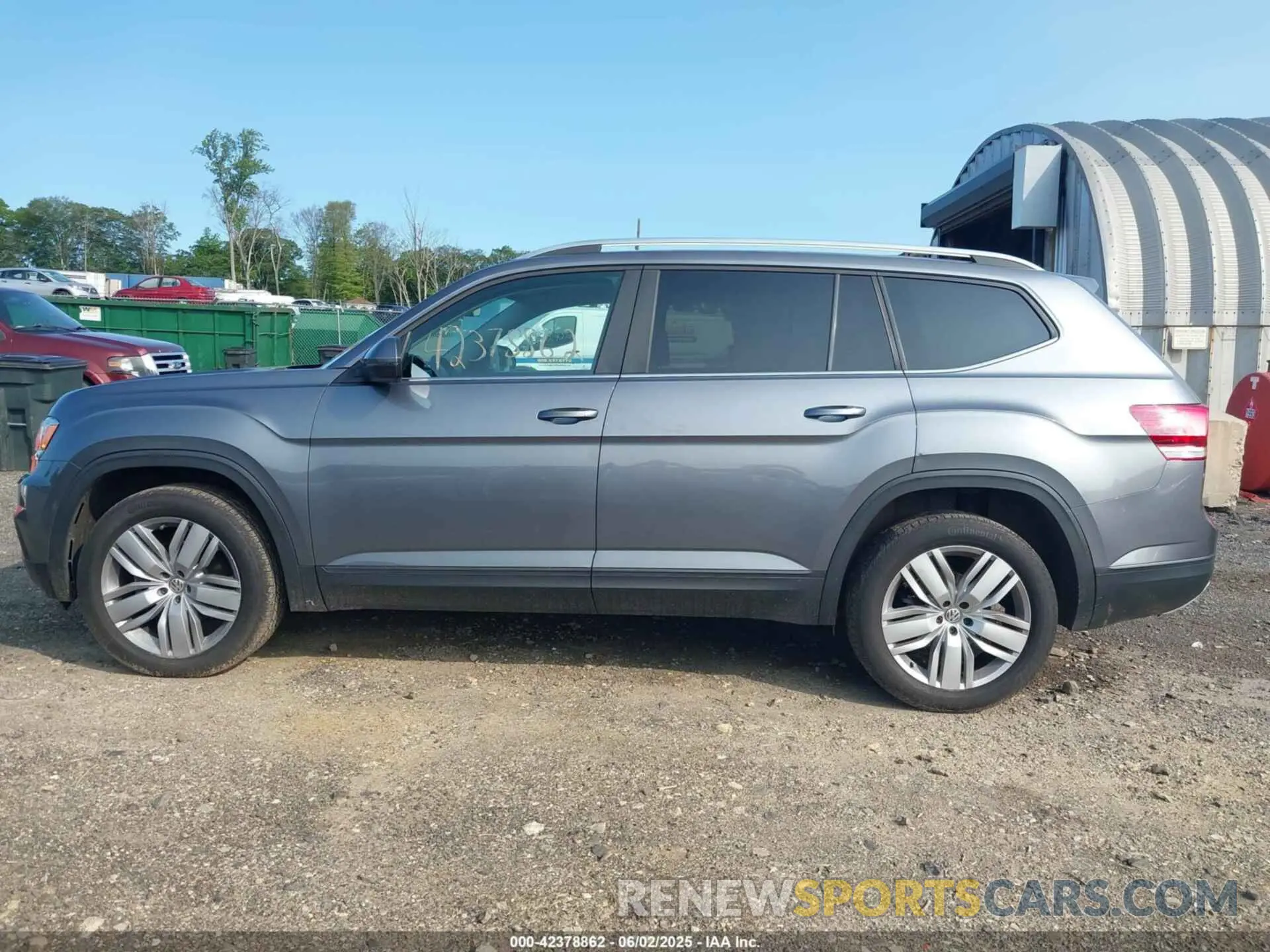14 Photograph of a damaged car 1V2UR2CA4KC597211 VOLKSWAGEN ATLAS 2019