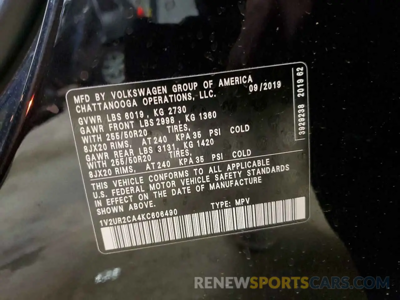 14 Photograph of a damaged car 1V2UR2CA4KC606490 VOLKSWAGEN ATLAS 2019