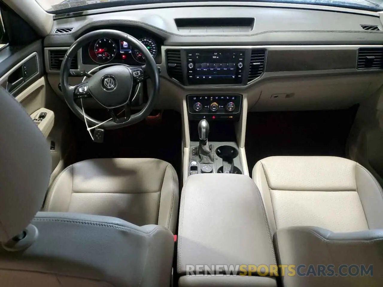 8 Photograph of a damaged car 1V2UR2CA4KC606490 VOLKSWAGEN ATLAS 2019