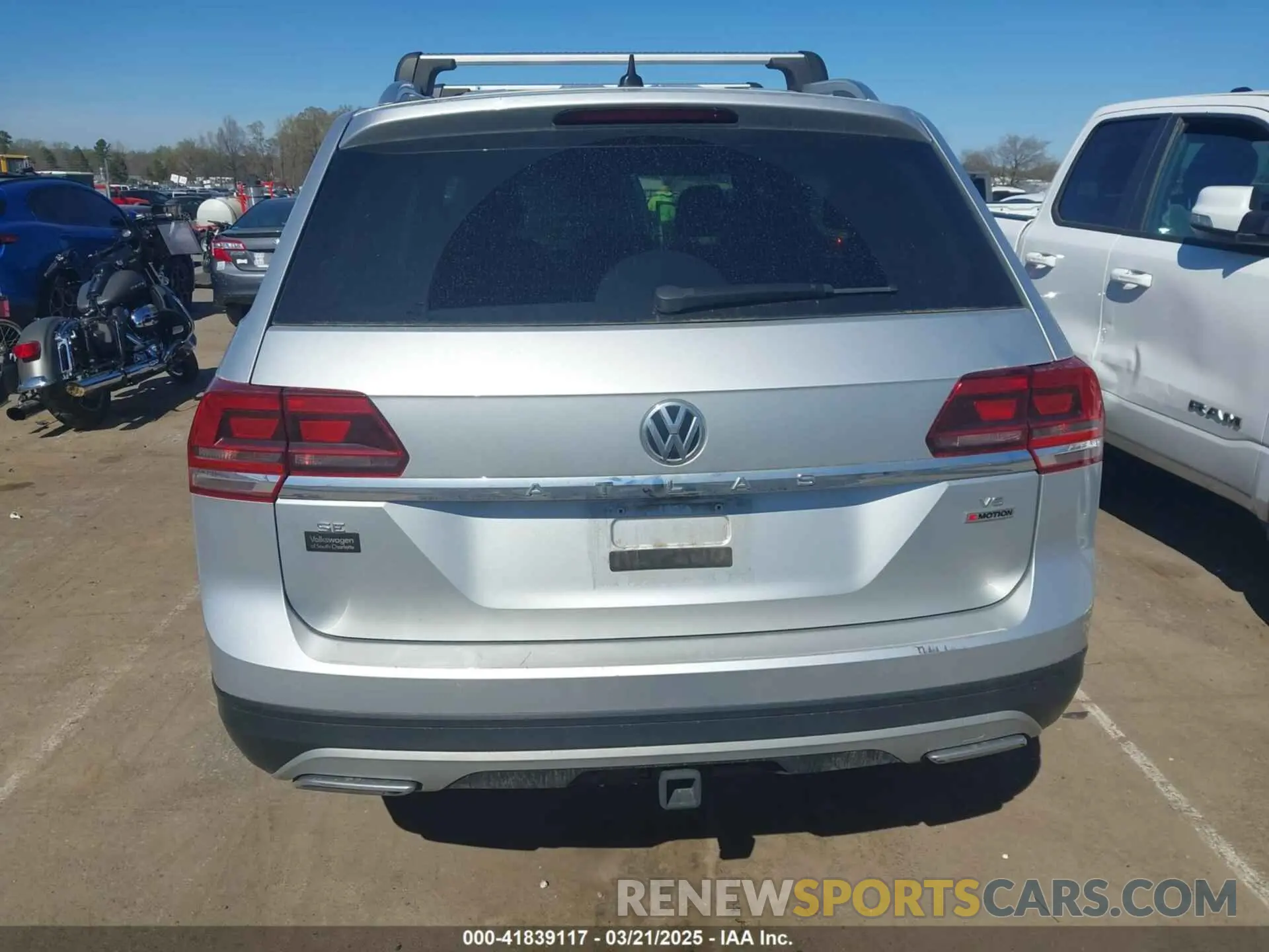 15 Photograph of a damaged car 1V2UR2CA6KC519836 VOLKSWAGEN ATLAS 2019