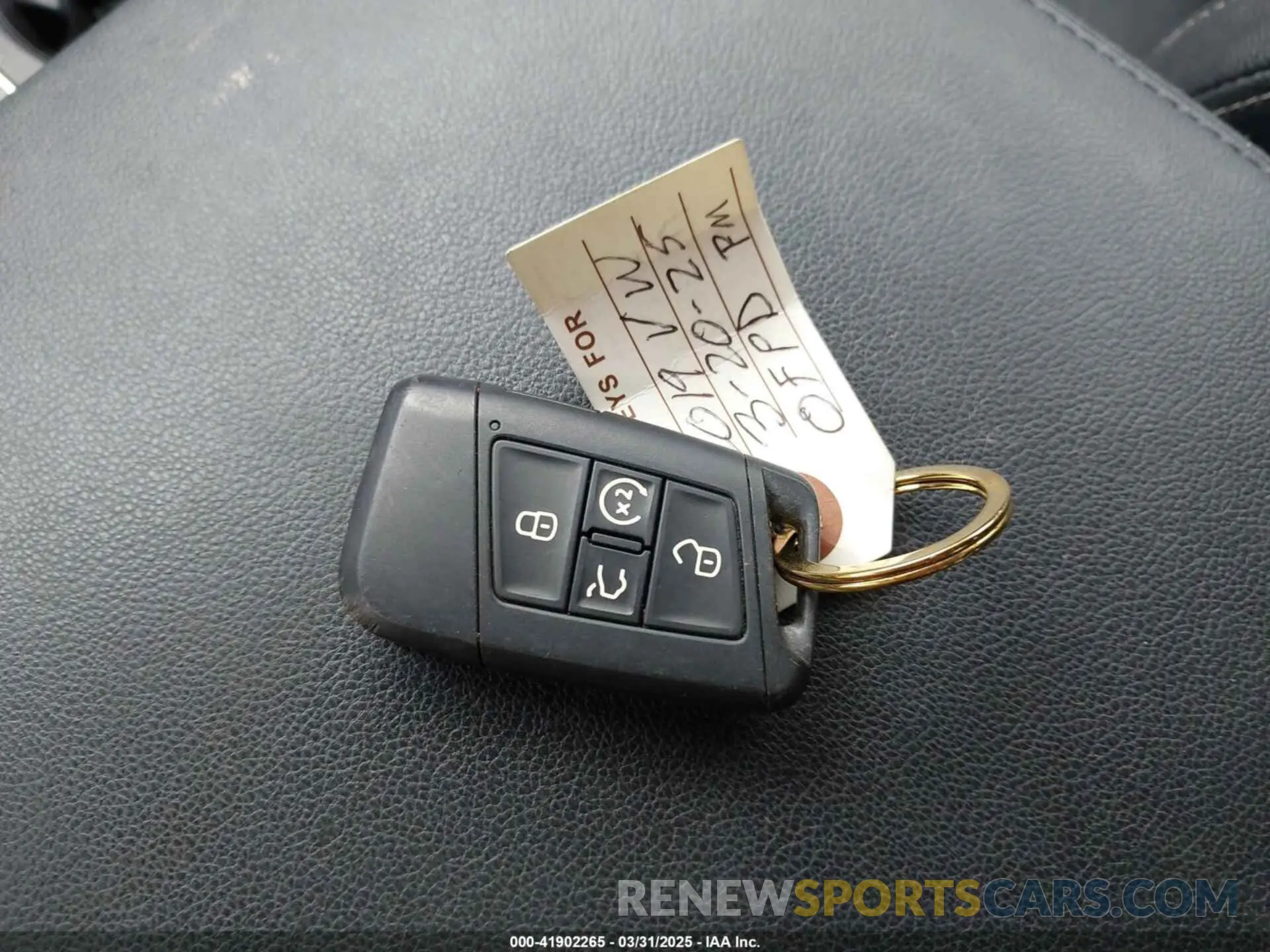 11 Photograph of a damaged car 1V2UR2CA6KC580992 VOLKSWAGEN ATLAS 2019