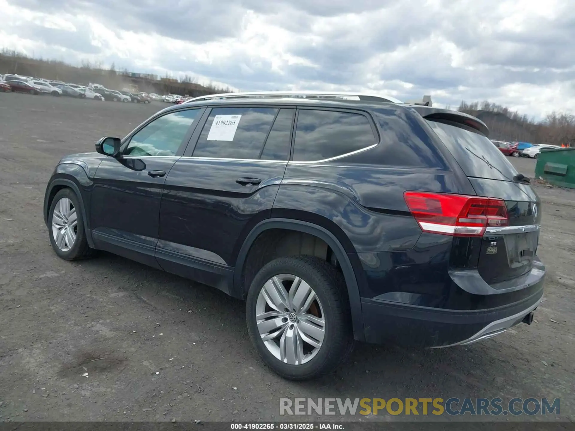 3 Photograph of a damaged car 1V2UR2CA6KC580992 VOLKSWAGEN ATLAS 2019