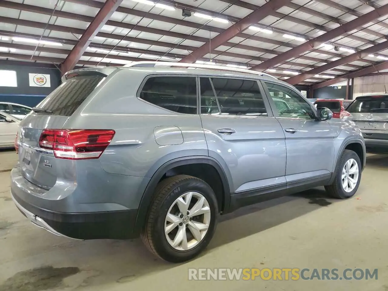 3 Photograph of a damaged car 1V2UR2CA7KC570455 VOLKSWAGEN ATLAS 2019