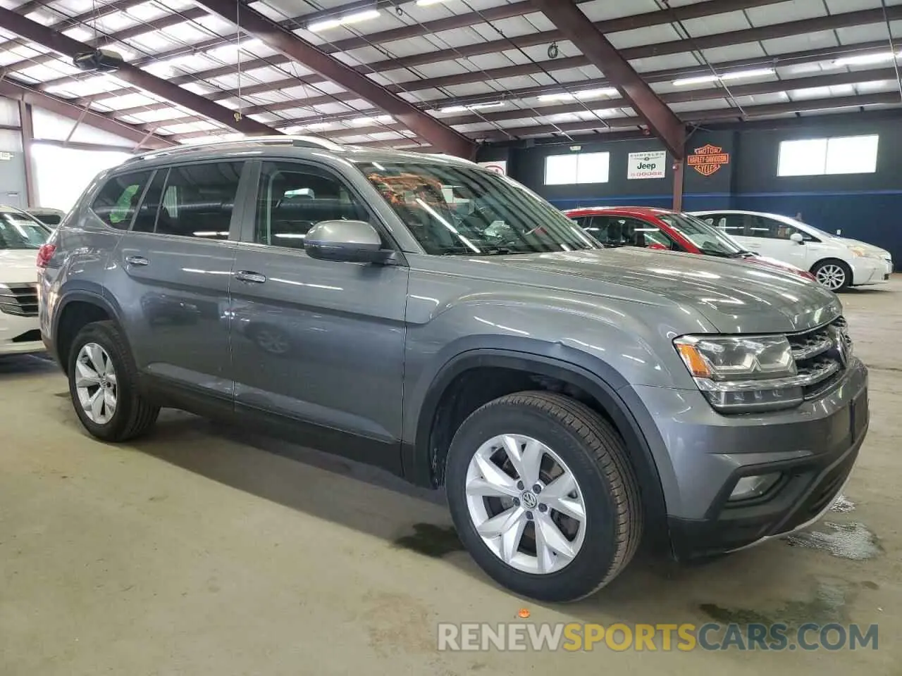 4 Photograph of a damaged car 1V2UR2CA7KC570455 VOLKSWAGEN ATLAS 2019