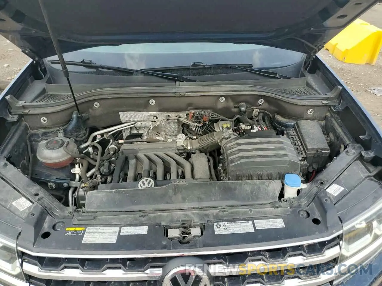 12 Photograph of a damaged car 1V2UR2CA8KC545189 VOLKSWAGEN ATLAS 2019