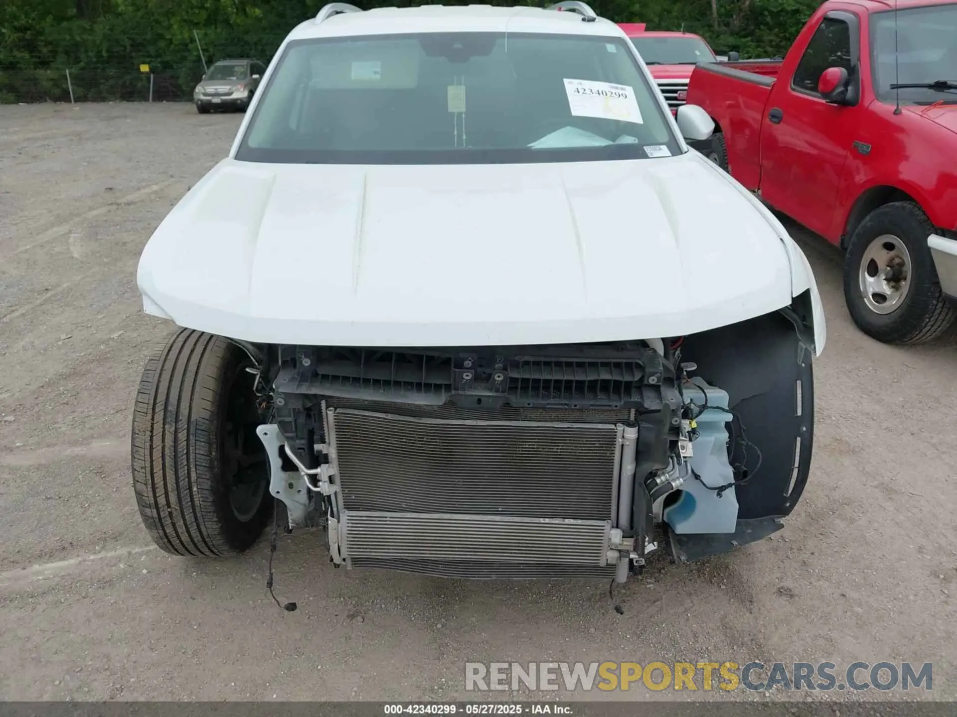 17 Photograph of a damaged car 1V2UR2CA9KC510726 VOLKSWAGEN ATLAS 2019
