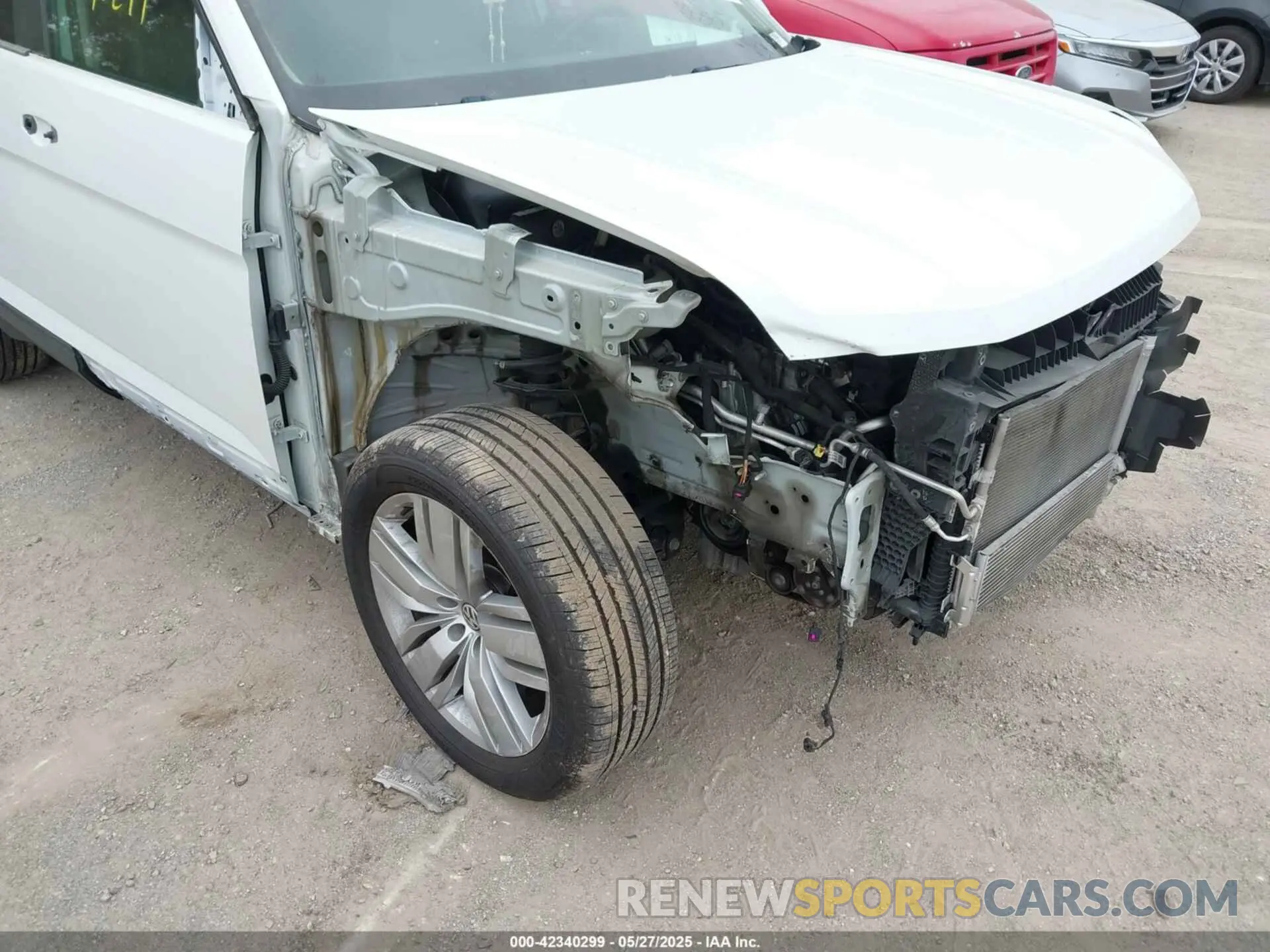 6 Photograph of a damaged car 1V2UR2CA9KC510726 VOLKSWAGEN ATLAS 2019