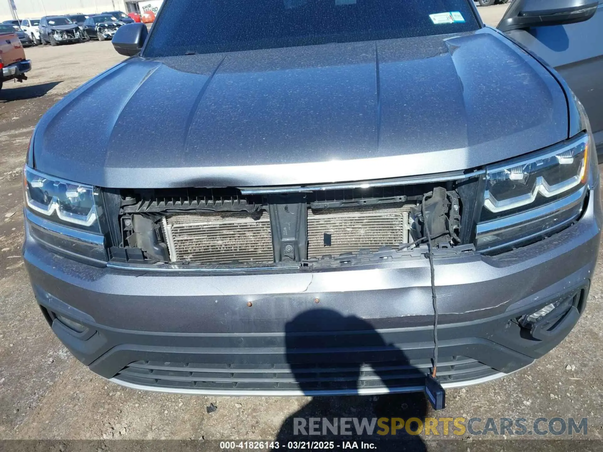 6 Photograph of a damaged car 1V2UR2CA9KC556024 VOLKSWAGEN ATLAS 2019