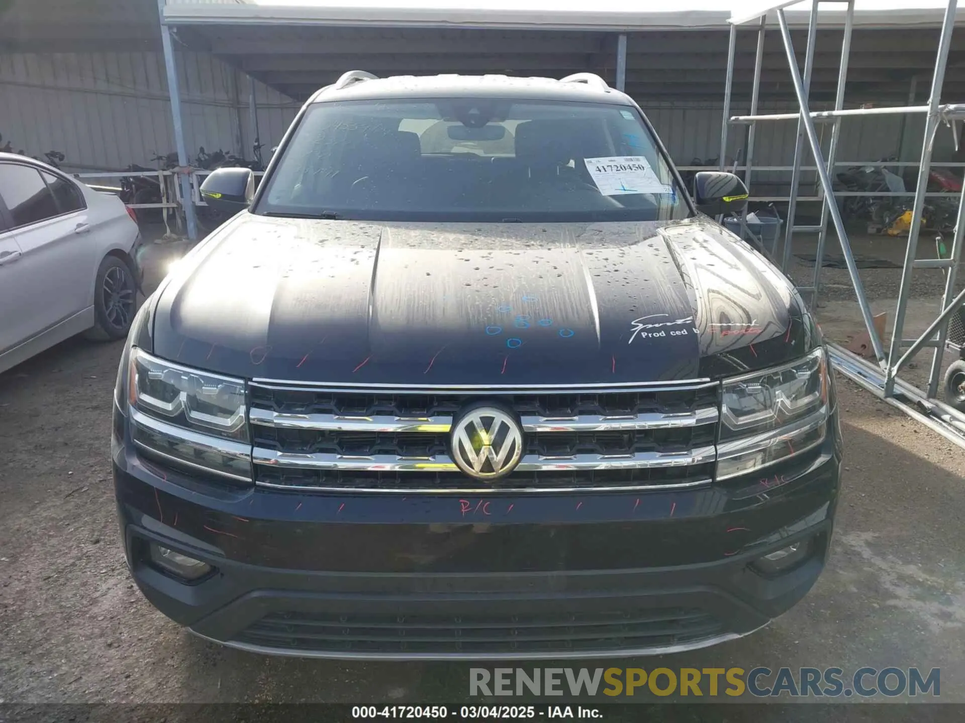 13 Photograph of a damaged car 1V2UR2CAXKC533741 VOLKSWAGEN ATLAS 2019