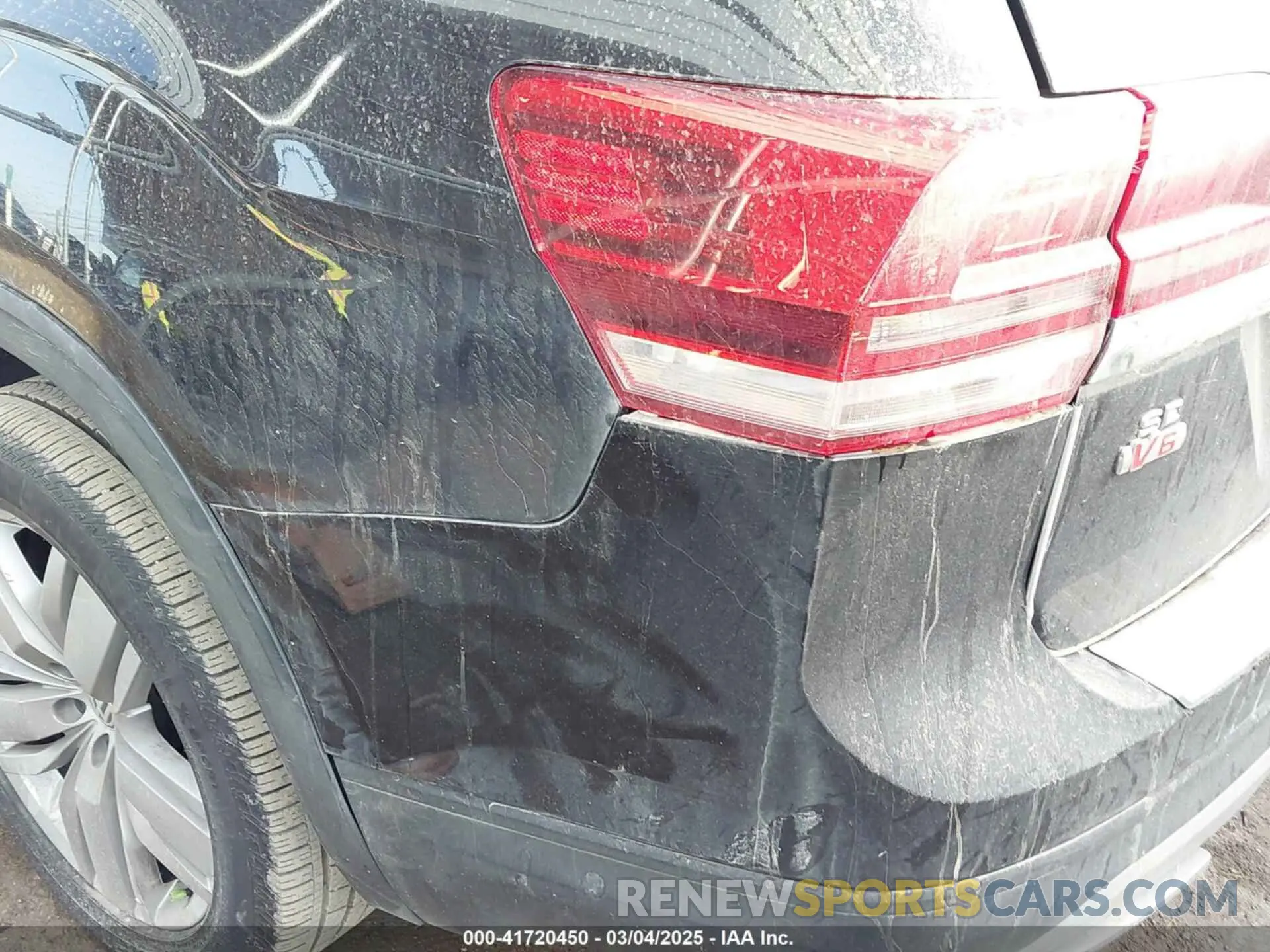 6 Photograph of a damaged car 1V2UR2CAXKC533741 VOLKSWAGEN ATLAS 2019