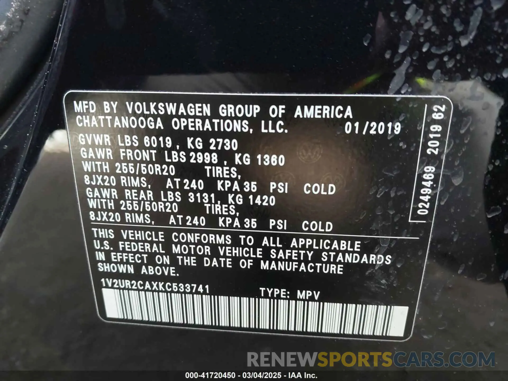 9 Photograph of a damaged car 1V2UR2CAXKC533741 VOLKSWAGEN ATLAS 2019