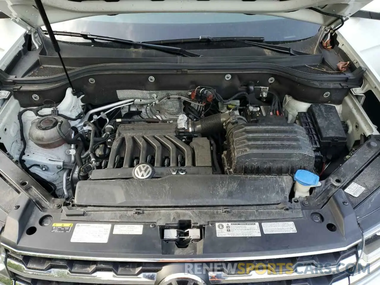 12 Photograph of a damaged car 1V2UR2CAXKC571180 VOLKSWAGEN ATLAS 2019