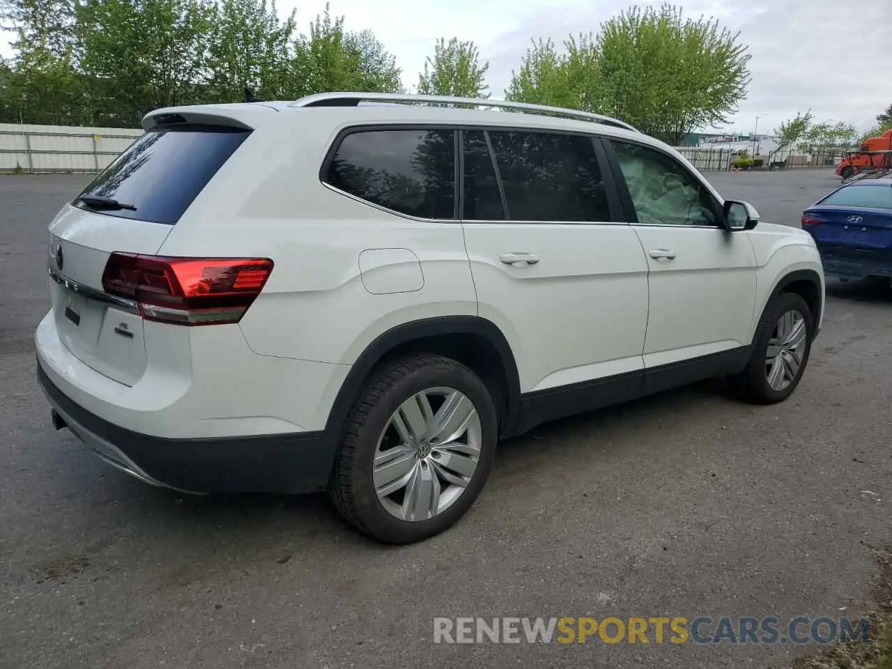 3 Photograph of a damaged car 1V2UR2CAXKC571180 VOLKSWAGEN ATLAS 2019