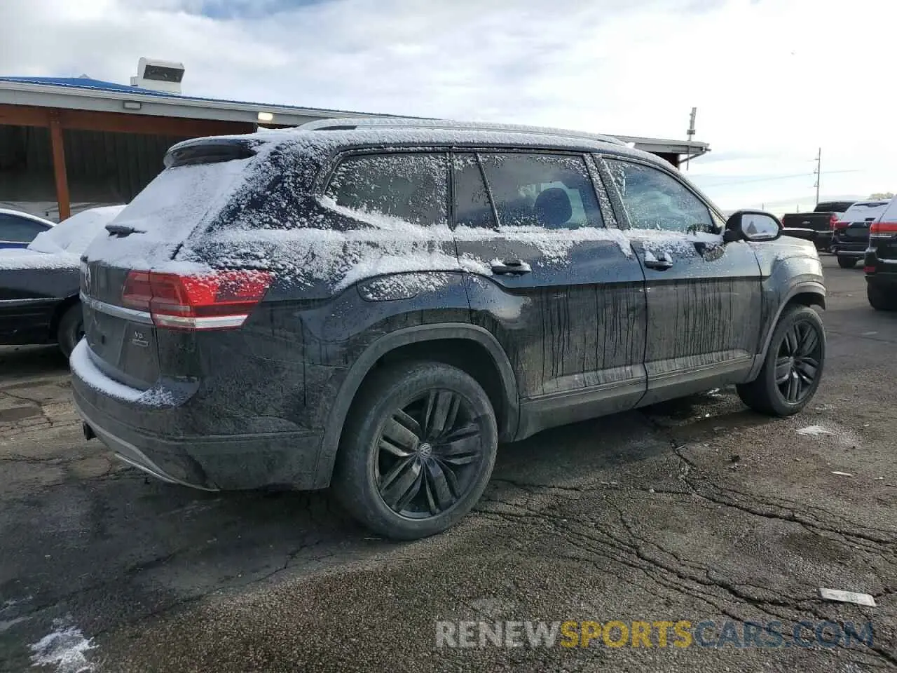 3 Photograph of a damaged car 1V2UR2CAXKC615551 VOLKSWAGEN ATLAS 2019