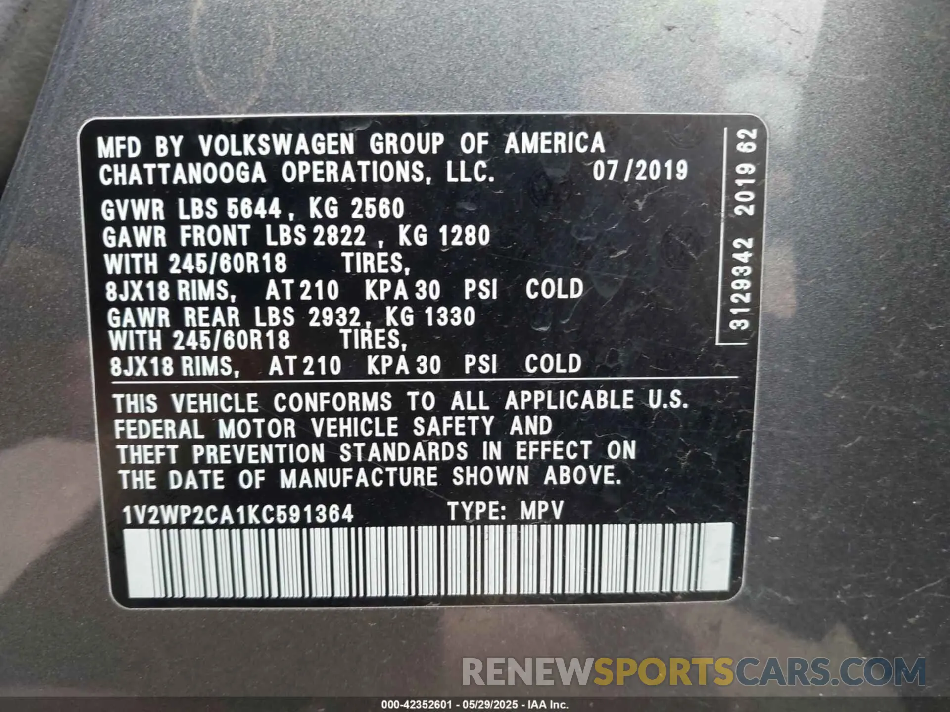 9 Photograph of a damaged car 1V2WP2CA1KC591364 VOLKSWAGEN ATLAS 2019