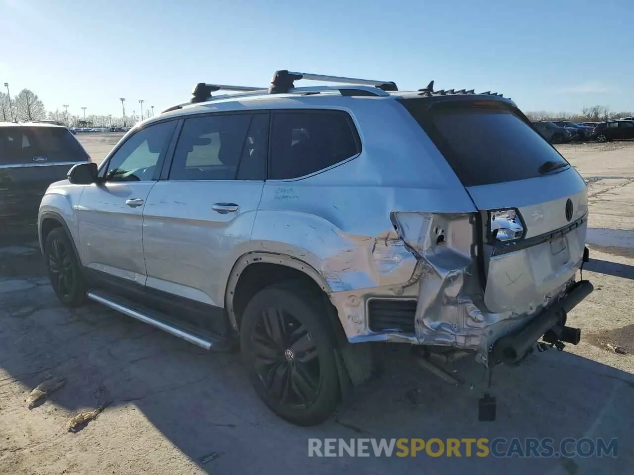 2 Photograph of a damaged car 1V2WP2CA4KC570167 VOLKSWAGEN ATLAS 2019