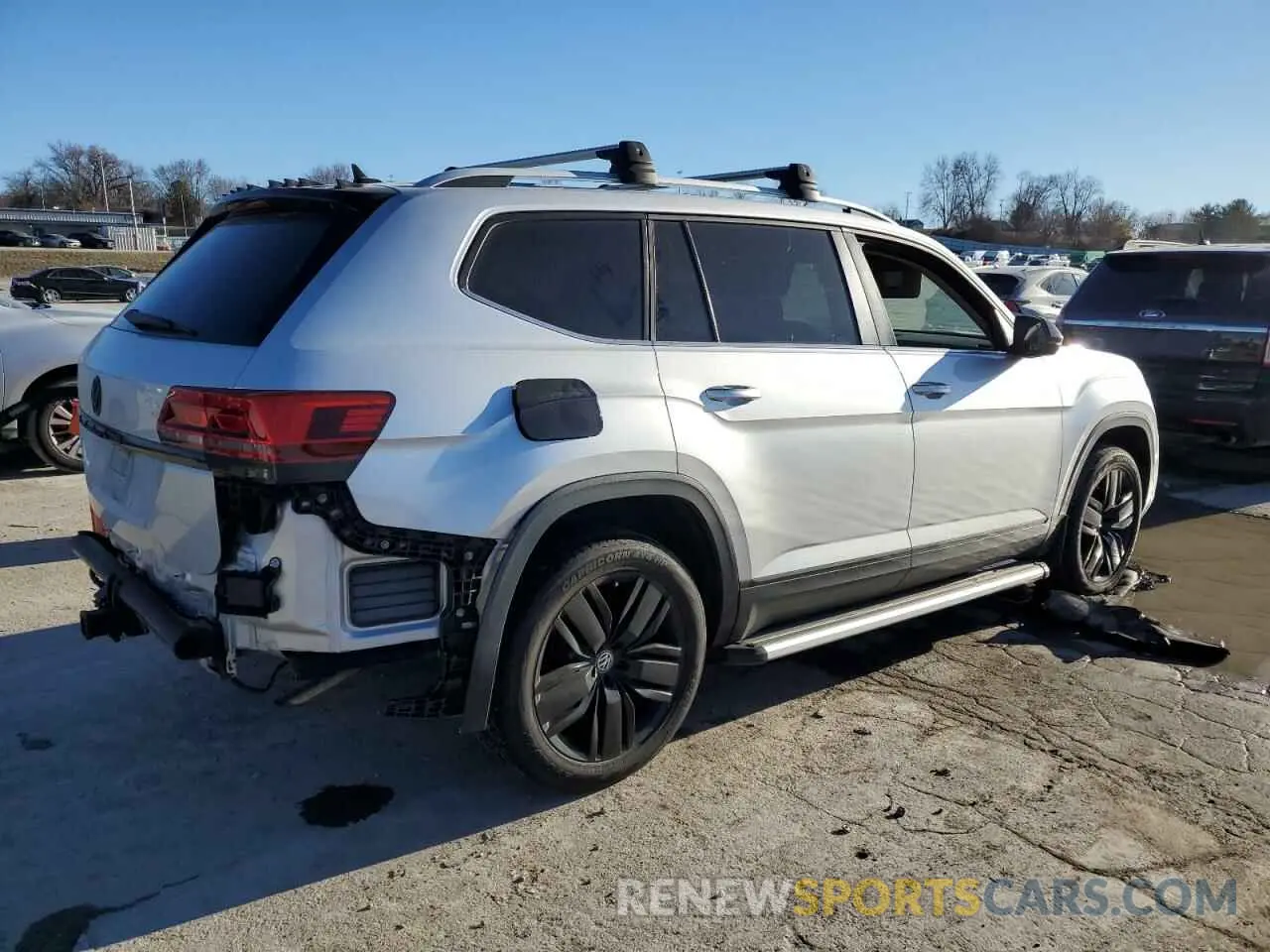 3 Photograph of a damaged car 1V2WP2CA4KC570167 VOLKSWAGEN ATLAS 2019