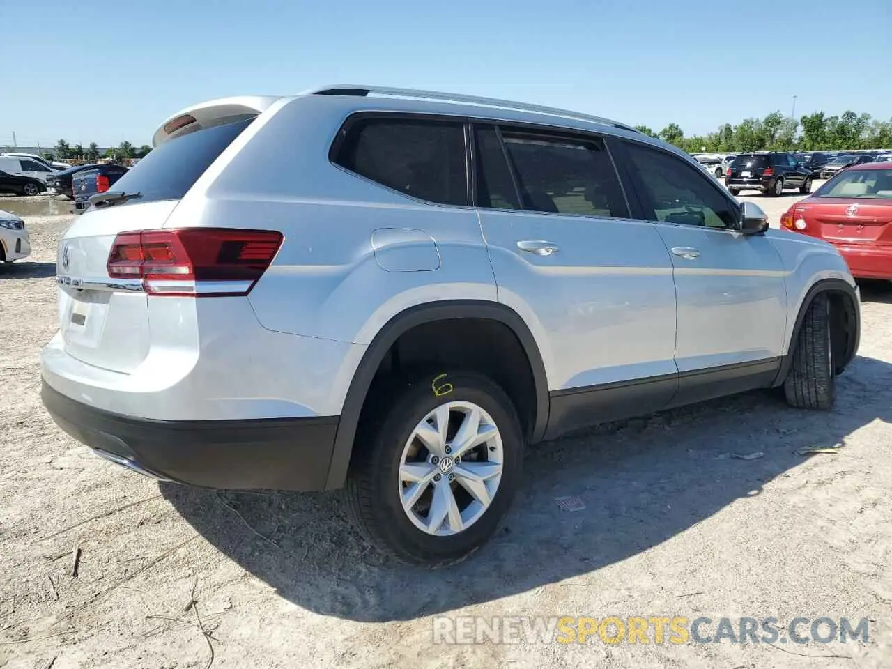 3 Photograph of a damaged car 1V2WP2CA4KC577877 VOLKSWAGEN ATLAS 2019