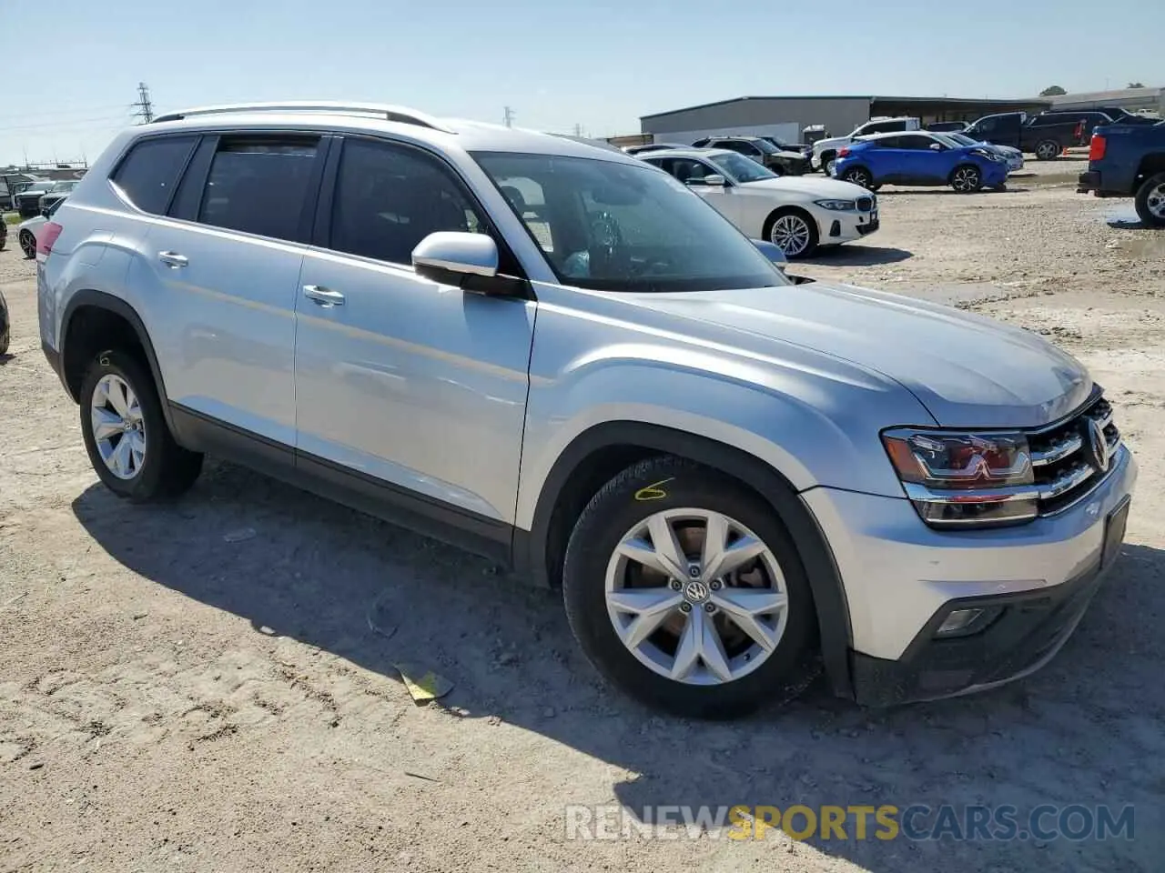 4 Photograph of a damaged car 1V2WP2CA4KC577877 VOLKSWAGEN ATLAS 2019