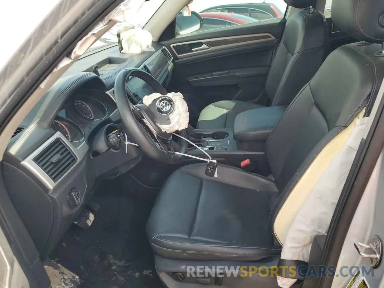 7 Photograph of a damaged car 1V2WP2CA4KC577877 VOLKSWAGEN ATLAS 2019