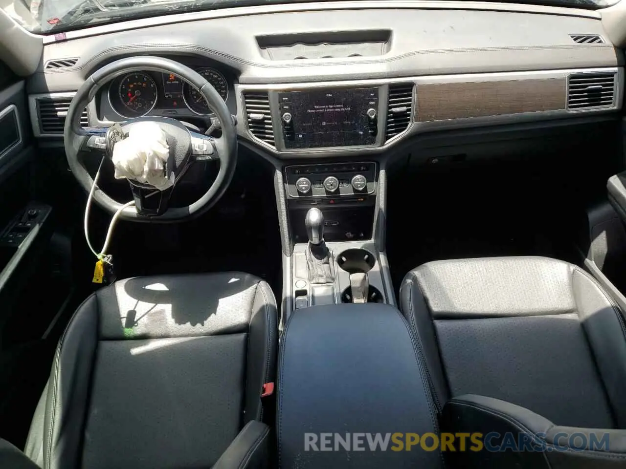 8 Photograph of a damaged car 1V2WR2CA0KC546619 VOLKSWAGEN ATLAS 2019