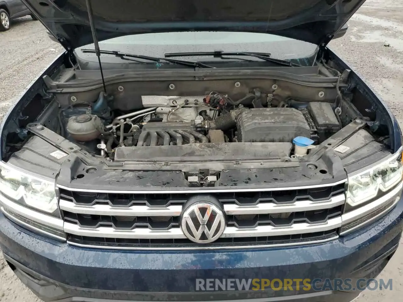 12 Photograph of a damaged car 1V2WR2CA1KC599975 VOLKSWAGEN ATLAS 2019