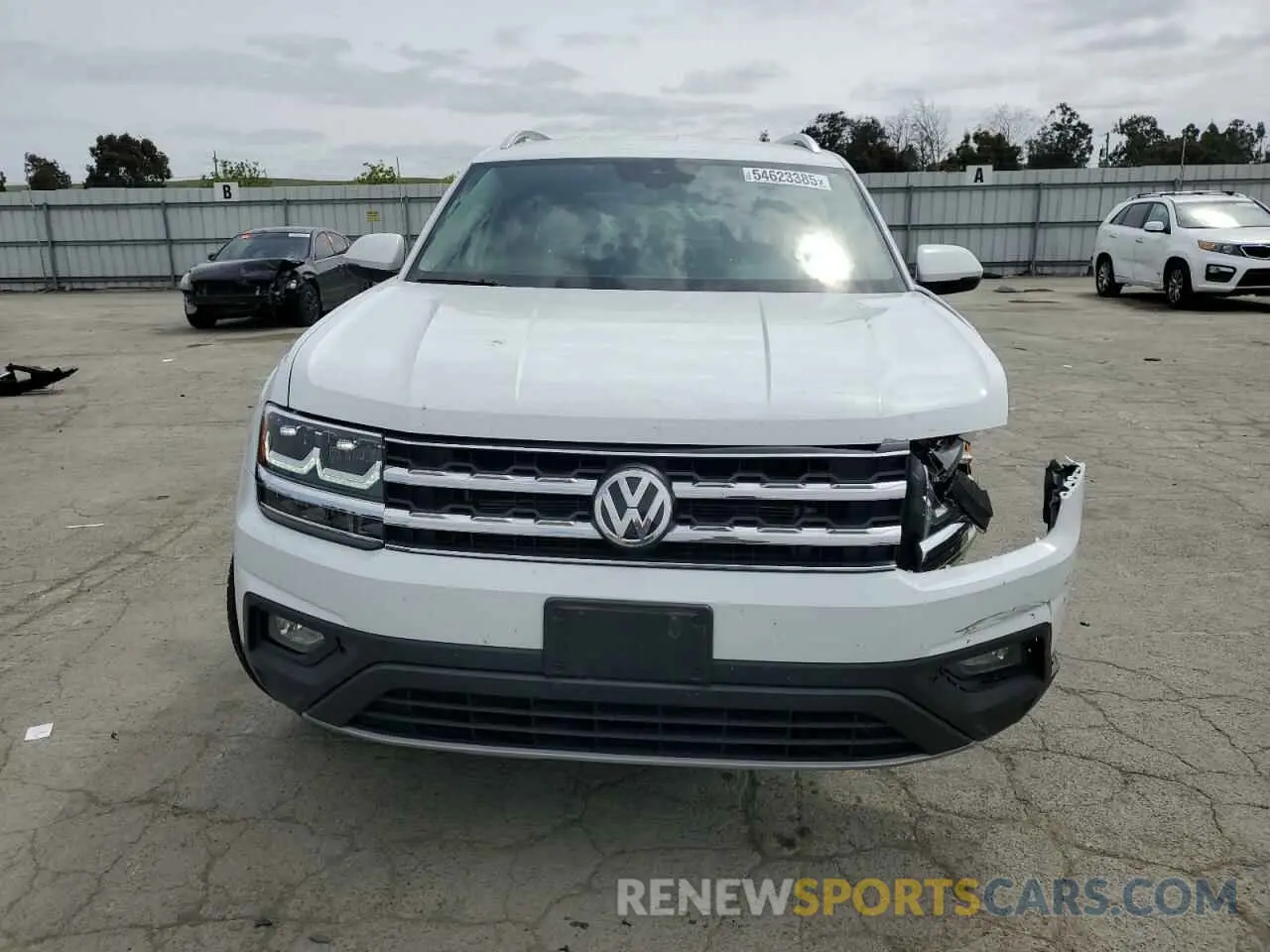 5 Photograph of a damaged car 1V2WR2CA1KC603605 VOLKSWAGEN ATLAS 2019