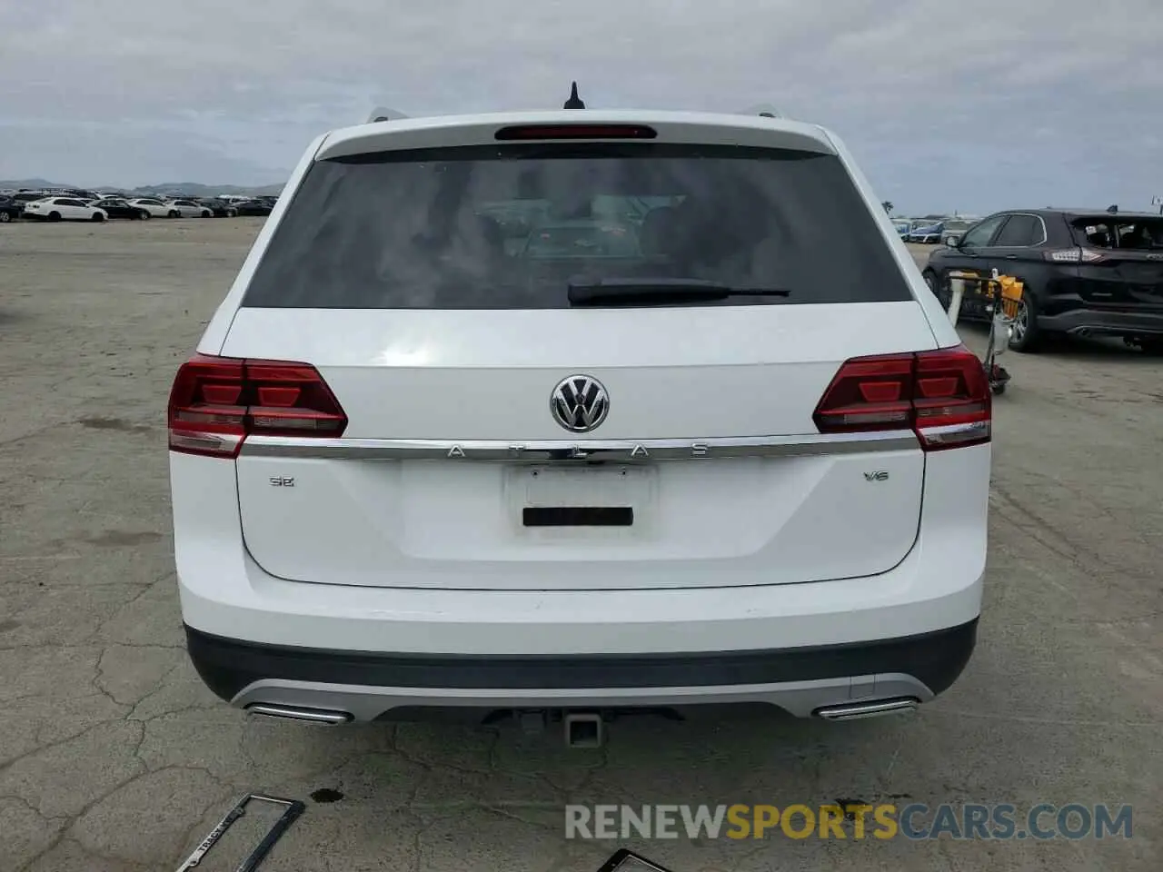 6 Photograph of a damaged car 1V2WR2CA1KC603605 VOLKSWAGEN ATLAS 2019