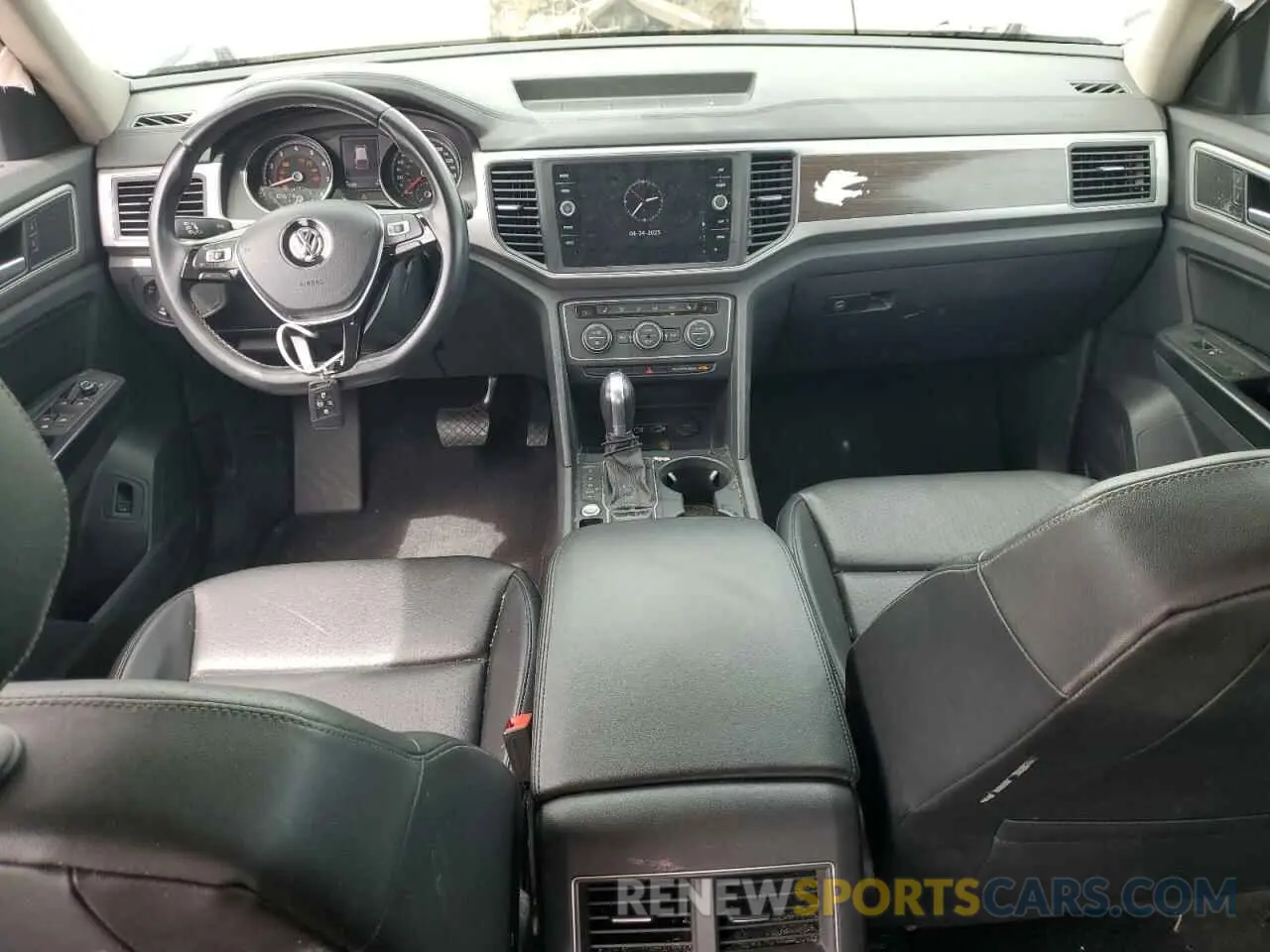 8 Photograph of a damaged car 1V2WR2CA1KC603605 VOLKSWAGEN ATLAS 2019