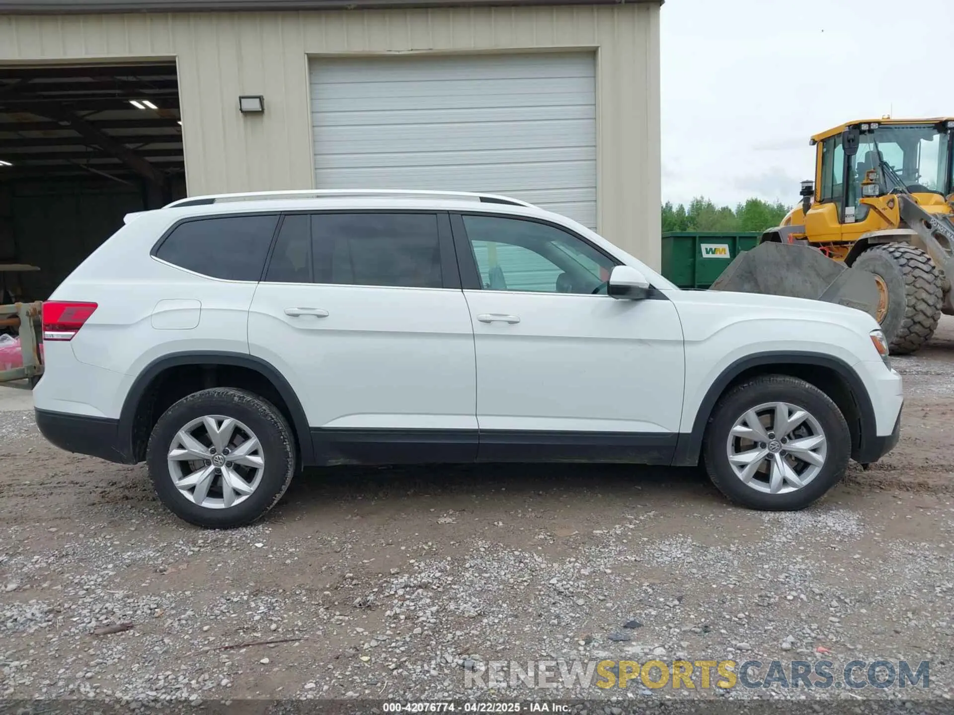 12 Photograph of a damaged car 1V2WR2CA2KC545696 VOLKSWAGEN ATLAS 2019