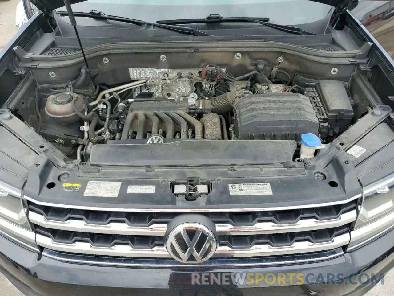 12 Photograph of a damaged car 1V2WR2CA2KC546430 VOLKSWAGEN ATLAS 2019