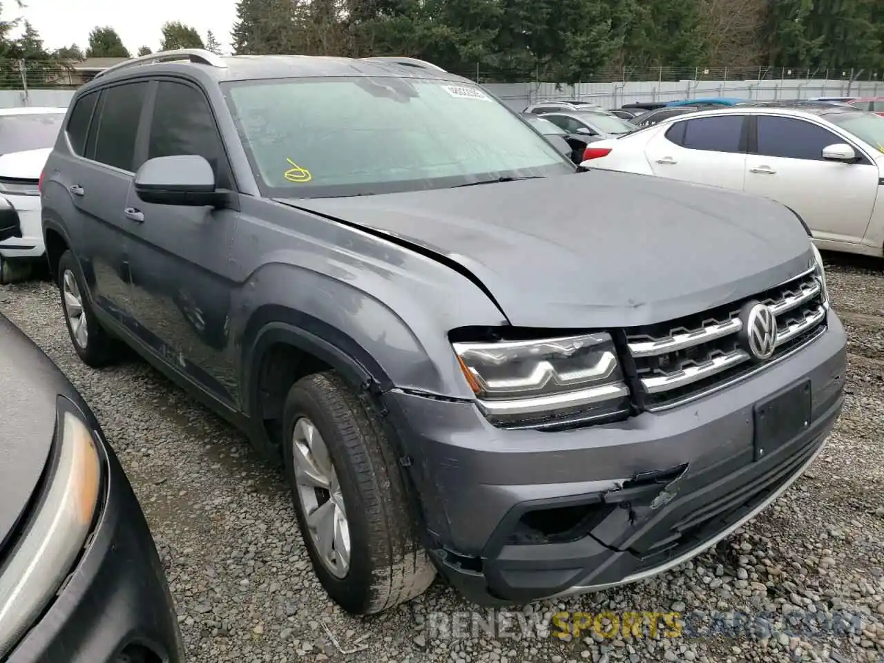 4 Photograph of a damaged car 1V2WR2CA2KC555015 VOLKSWAGEN ATLAS 2019