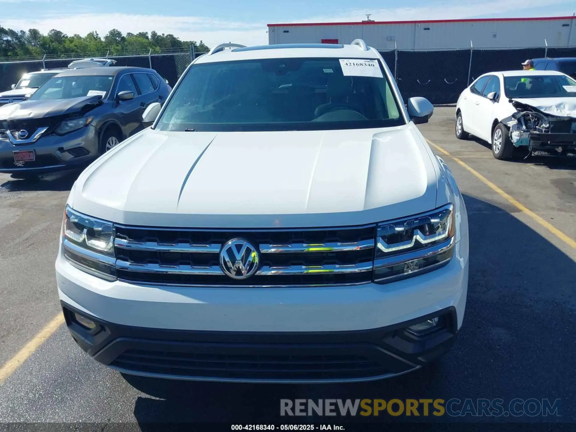 13 Photograph of a damaged car 1V2WR2CA3KC503490 VOLKSWAGEN ATLAS 2019
