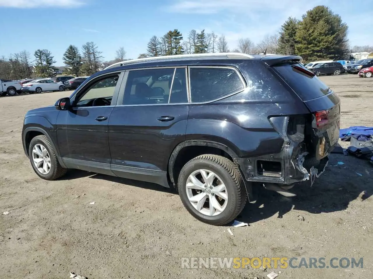 2 Photograph of a damaged car 1V2WR2CA3KC576231 VOLKSWAGEN ATLAS 2019