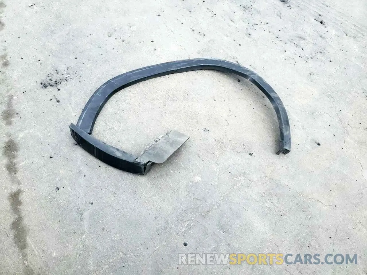 13 Photograph of a damaged car 1V2WR2CA4KC534215 VOLKSWAGEN ATLAS 2019
