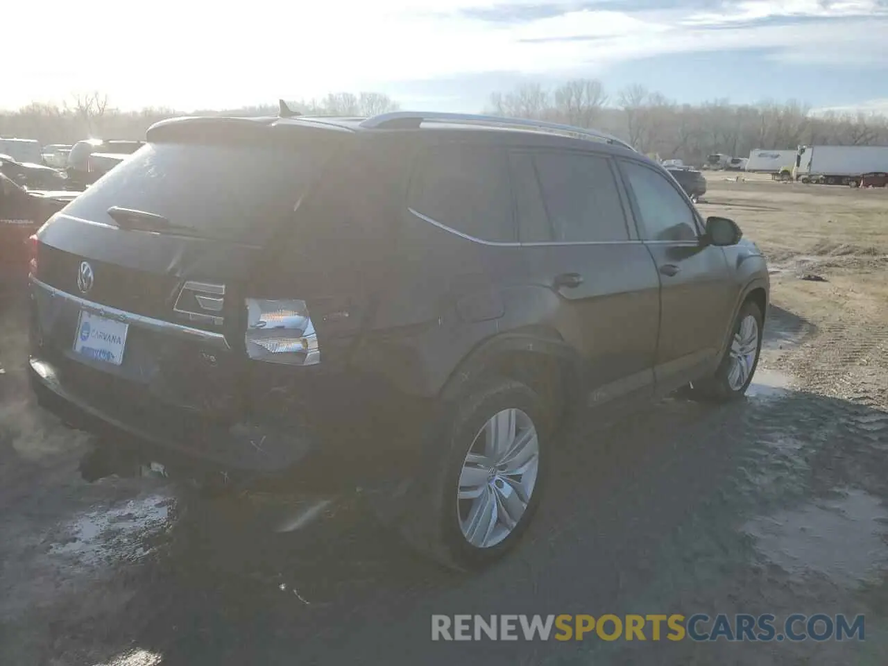 3 Photograph of a damaged car 1V2WR2CA4KC609916 VOLKSWAGEN ATLAS 2019