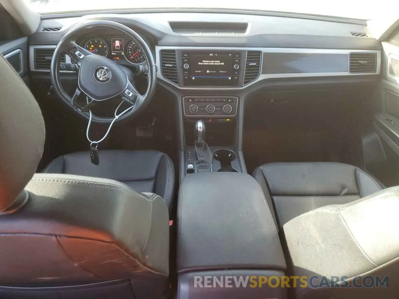 8 Photograph of a damaged car 1V2WR2CA4KC609916 VOLKSWAGEN ATLAS 2019