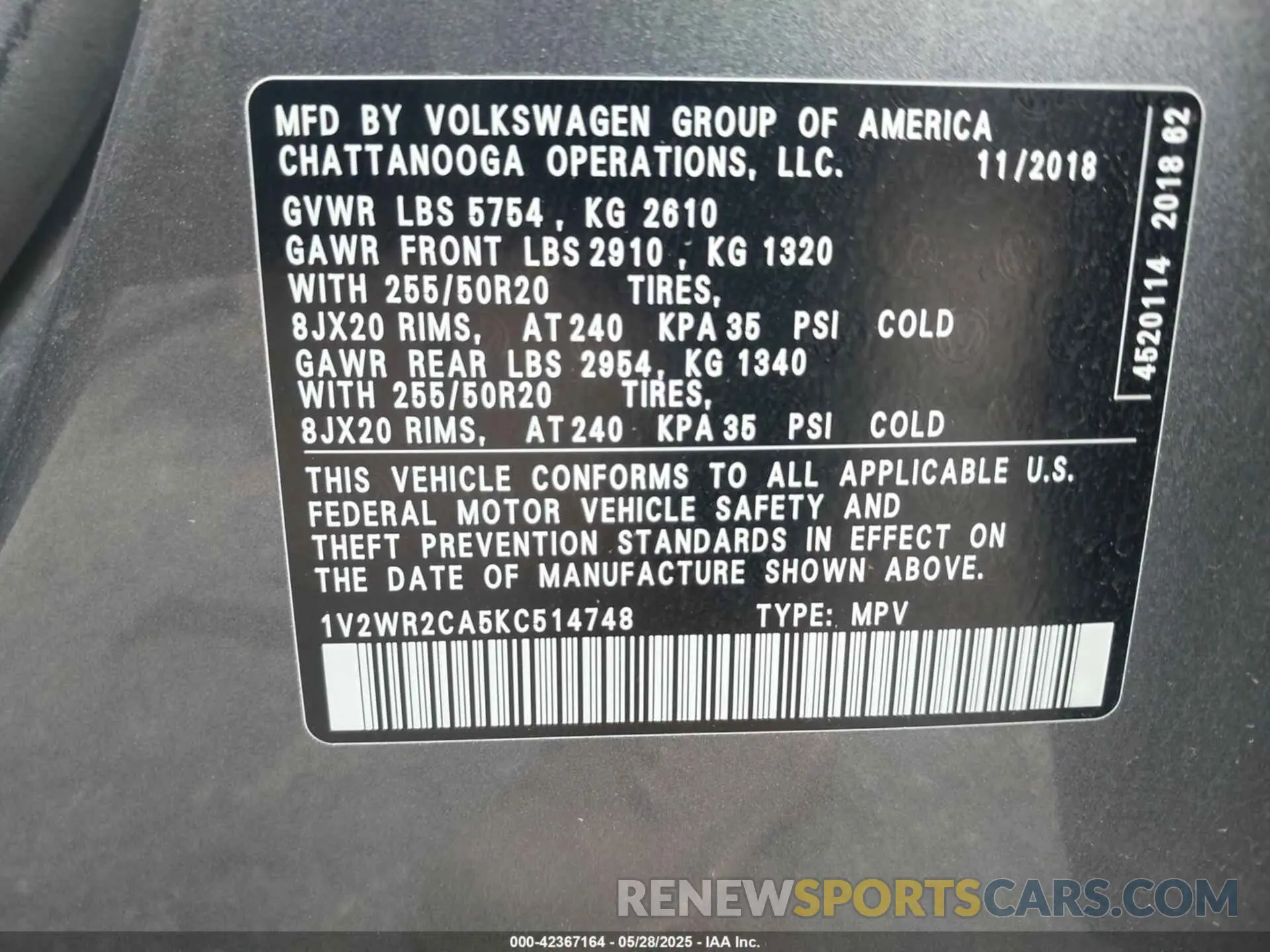 9 Photograph of a damaged car 1V2WR2CA5KC514748 VOLKSWAGEN ATLAS 2019
