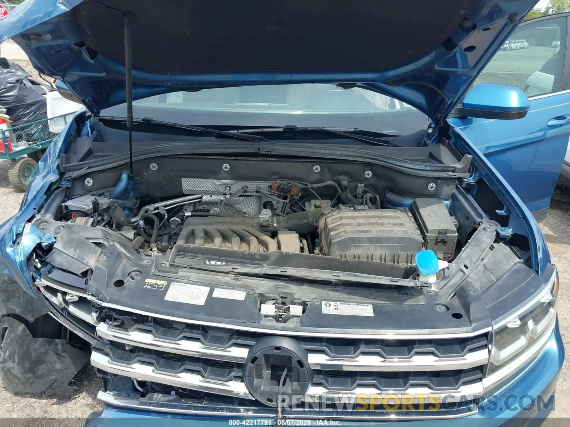 10 Photograph of a damaged car 1V2WR2CA5KC524650 VOLKSWAGEN ATLAS 2019