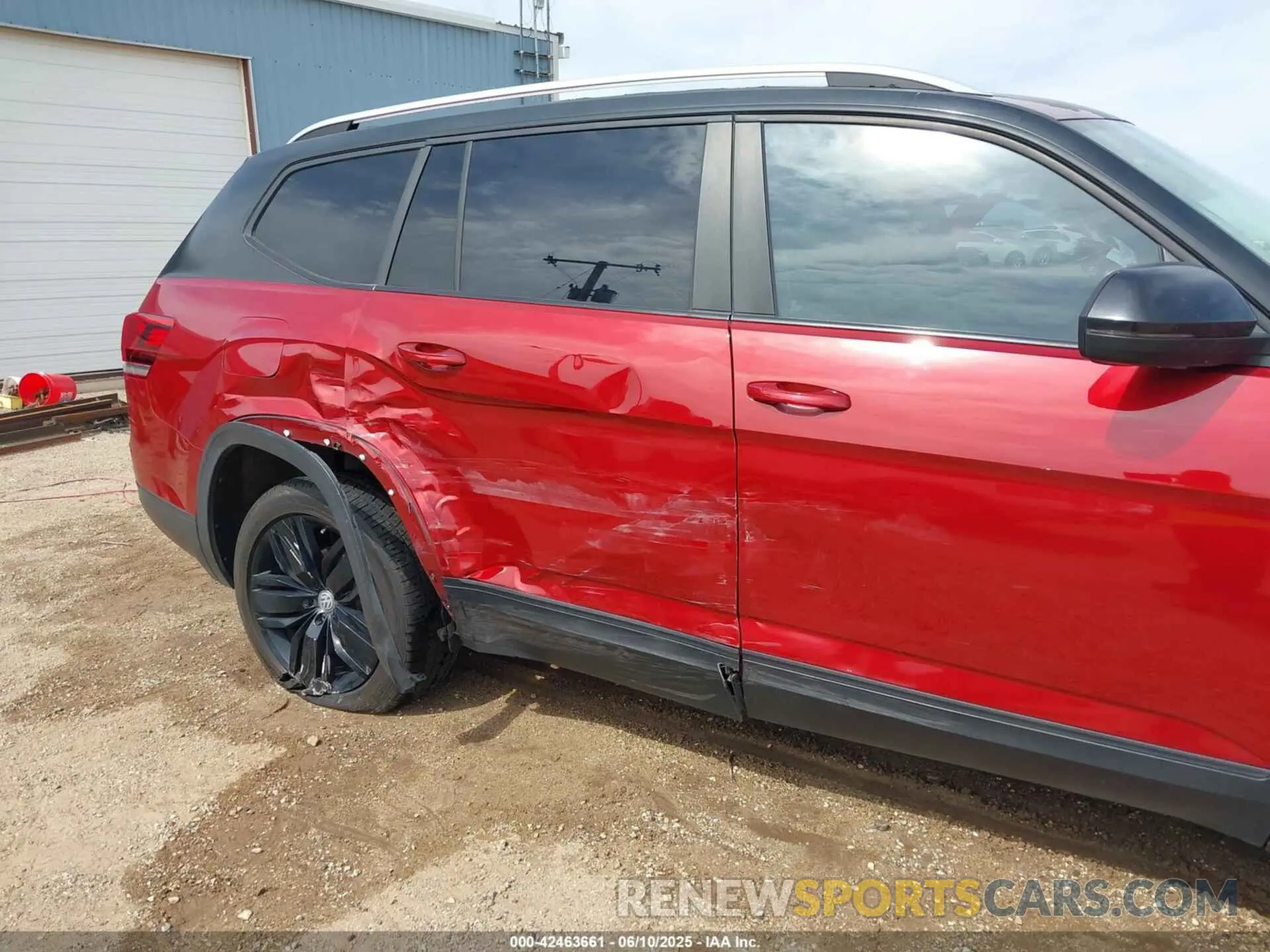 5 Photograph of a damaged car 1V2WR2CA5KC590468 VOLKSWAGEN ATLAS 2019