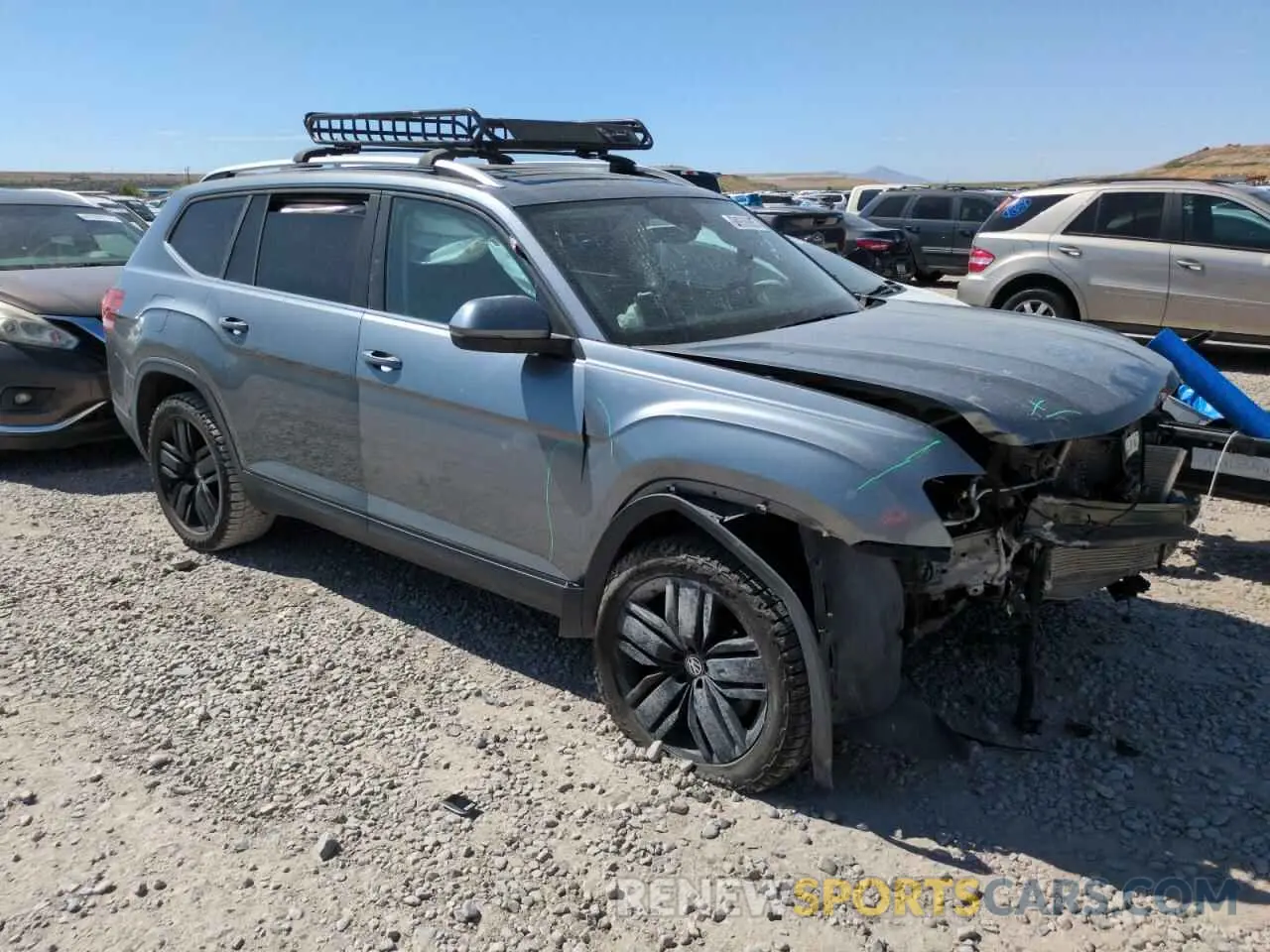 4 Photograph of a damaged car 1V2WR2CA5KC618866 VOLKSWAGEN ATLAS 2019