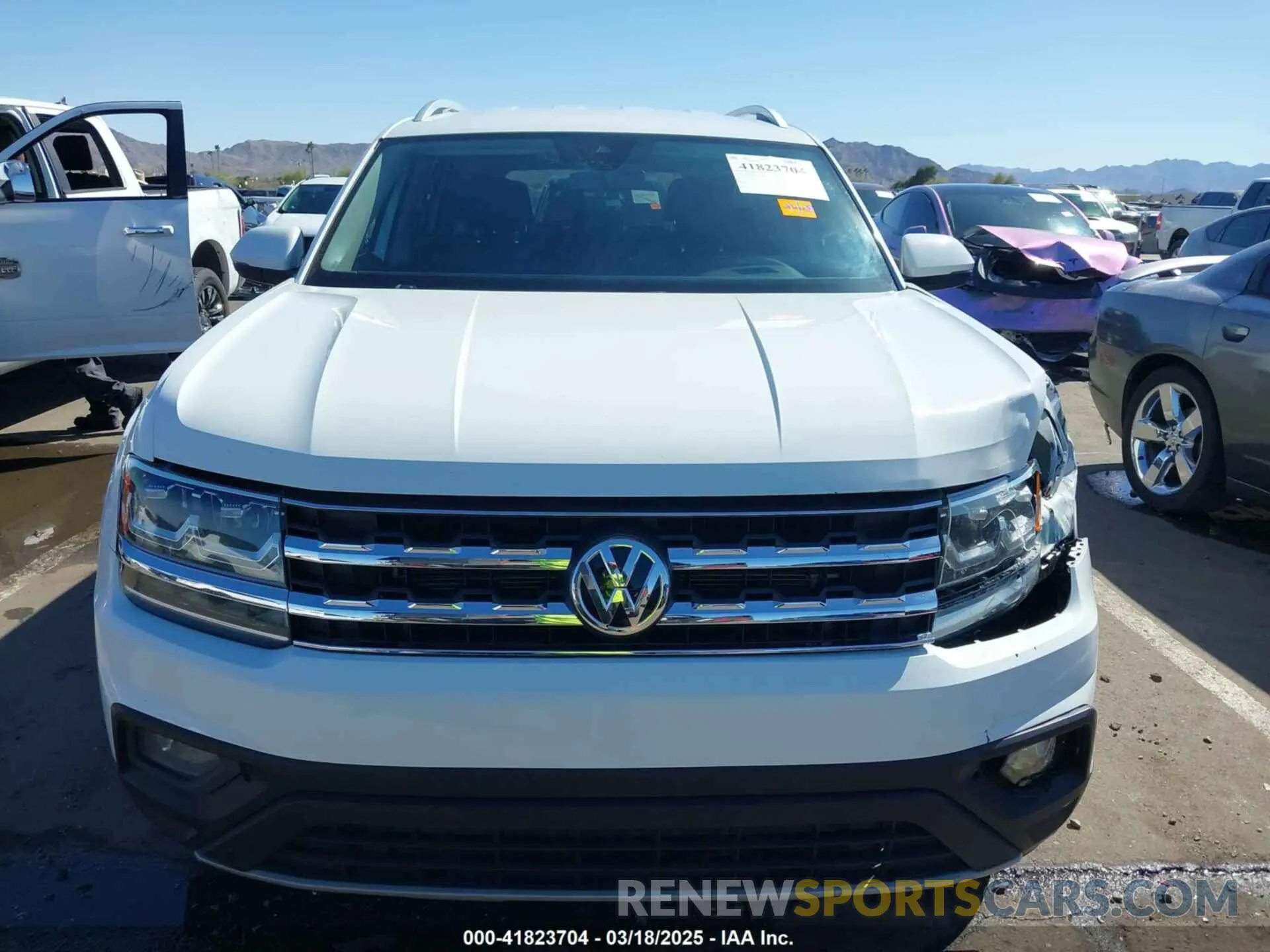 12 Photograph of a damaged car 1V2WR2CA6KC560718 VOLKSWAGEN ATLAS 2019