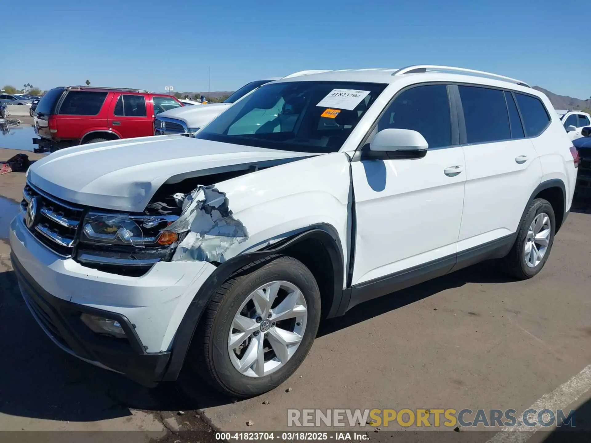 2 Photograph of a damaged car 1V2WR2CA6KC560718 VOLKSWAGEN ATLAS 2019